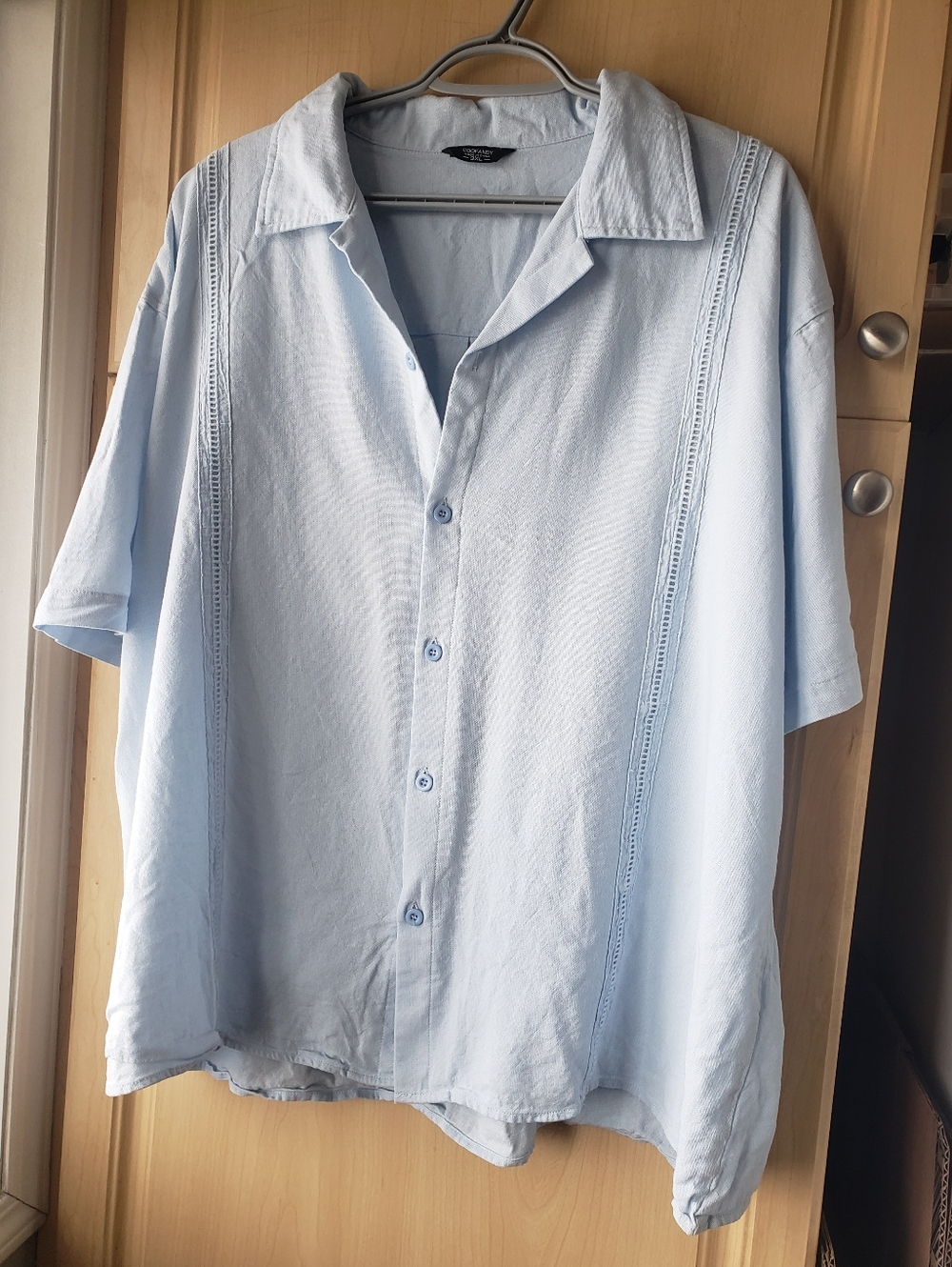 NWNT Men's Linen Blend Light Blue Short-Sleeve Button-Up Shirt